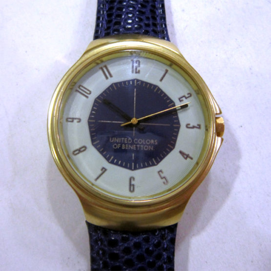Reloj united colors of Benetton dorado-1